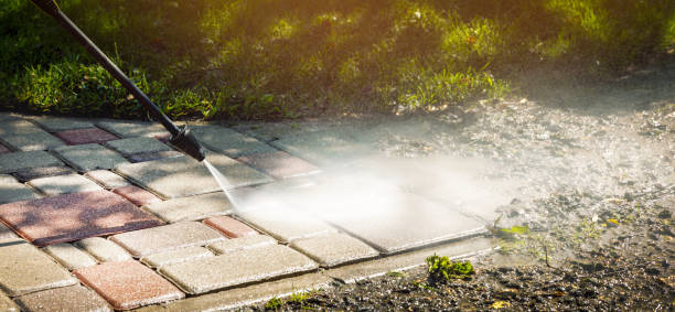 Best Pool Deck Cleaning  in Fort Myers Shores, FL